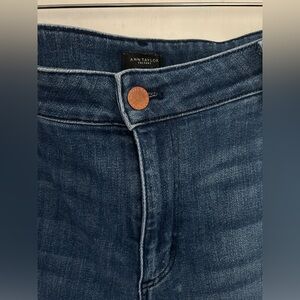 Ann Taylor Factory size 12 blue jeans. Run big. Preowned excellent condi…